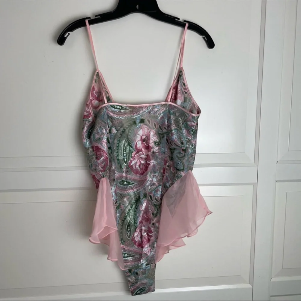 Vintage gold label Victoria Secret satin ruffle body suit teddy 8840 - Picture 2 of 6
